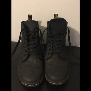 Dr. Martens Leather Shoes / Boots Sz 7 Shoreditch